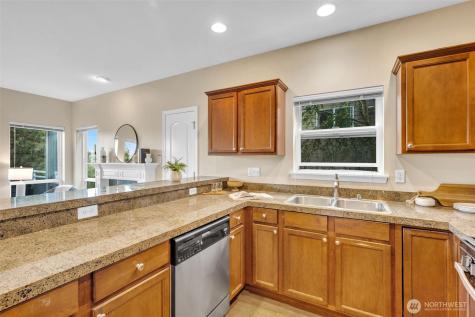 3112 SW Avalon Way Seattle WA 98126