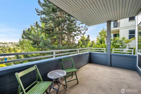 3112 SW Avalon Way Seattle WA 98126