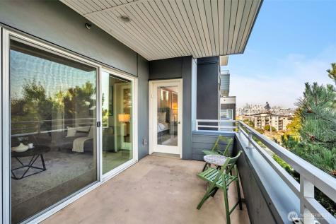 3112 SW Avalon Way Seattle WA 98126