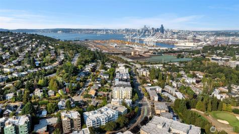 3112 SW Avalon Way Seattle WA 98126