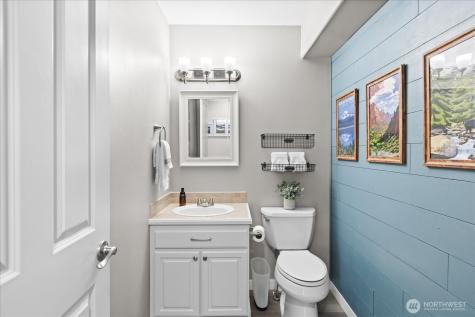 1022 181st Place SW Lynnwood WA 98037