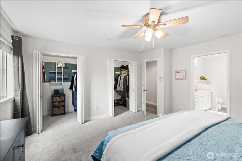 1022 181st Place SW Lynnwood WA 98037