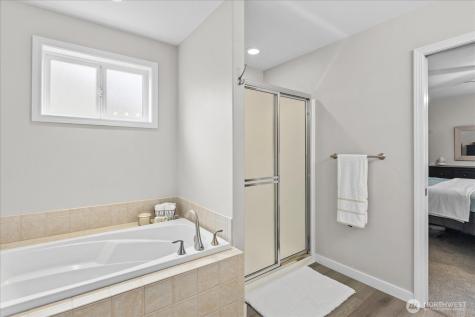 1022 181st Place SW Lynnwood WA 98037
