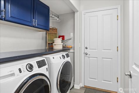 1022 181st Place SW Lynnwood WA 98037