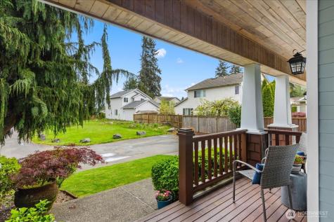 1022 181st Place SW Lynnwood WA 98037