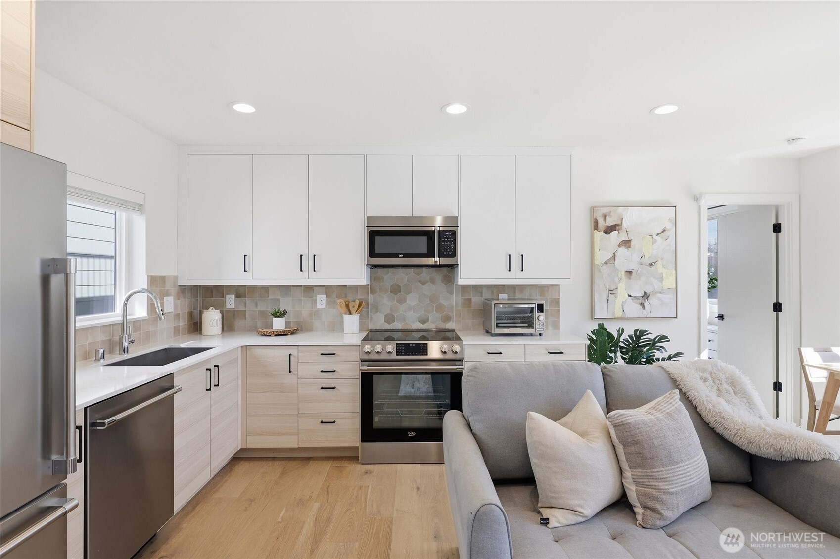 8332 26th Avenue NW Seattle WA 98117