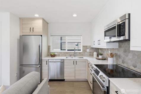 8332 26th Avenue NW Seattle WA 98117