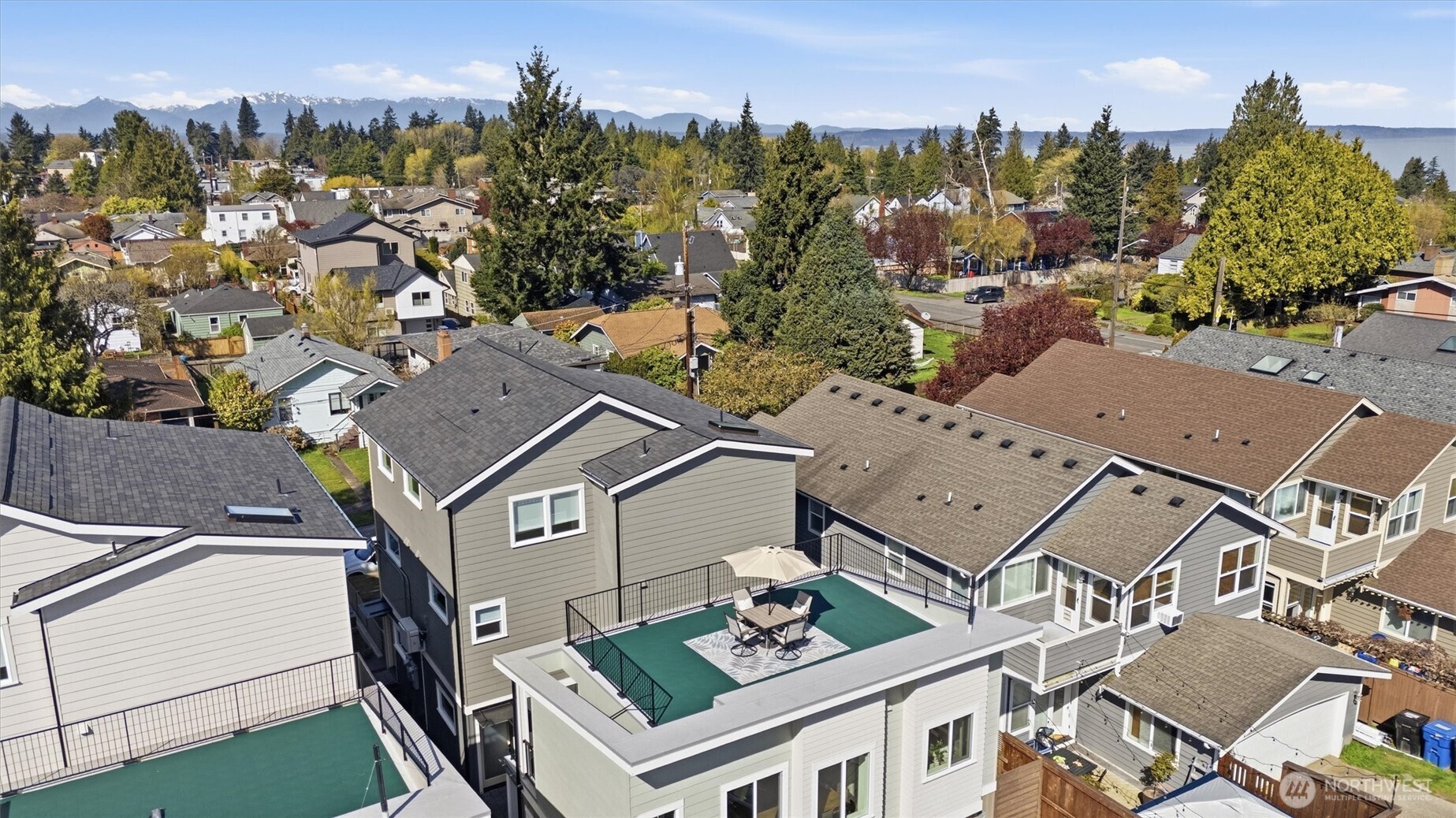 8332 26th Avenue NW Seattle WA 98117