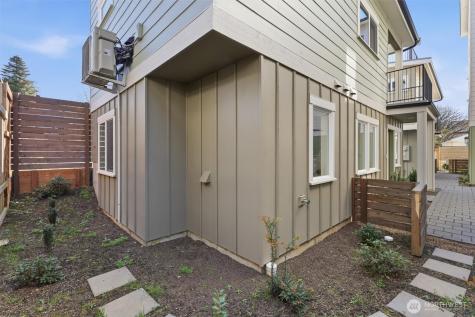 8332 26th Avenue NW Seattle WA 98117