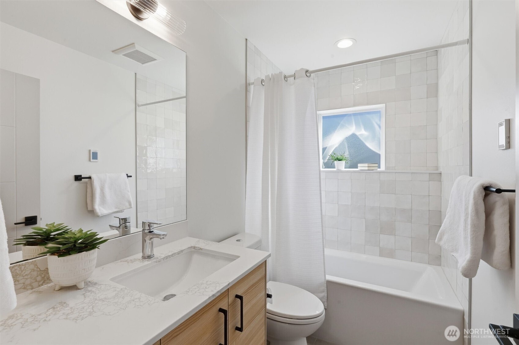 8332 26th Avenue NW Seattle WA 98117