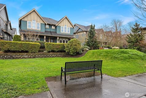 1736 10th Avenue NE Issaquah WA 98029