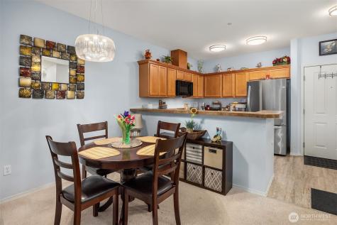1736 10th Avenue NE Issaquah WA 98029