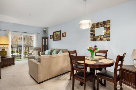 1736 10th Avenue NE Issaquah WA 98029