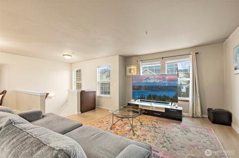 1012 109th Street Ct E Tacoma WA 98445