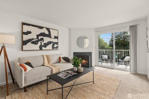 9484 Redmond-woodinville Road NE Redmond WA 98052