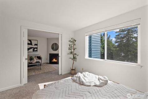 9484 Redmond-woodinville Road NE Redmond WA 98052