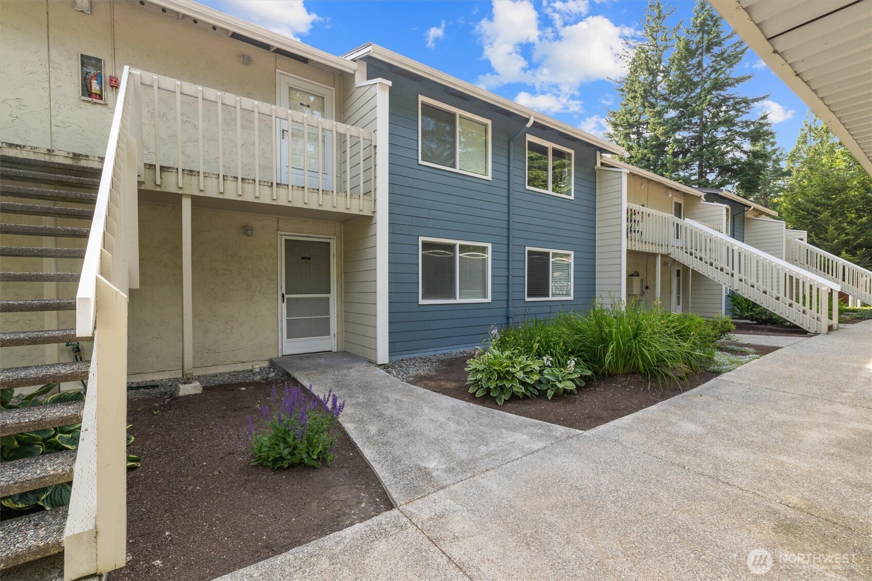9484 Redmond-woodinville Road NE Redmond WA 98052