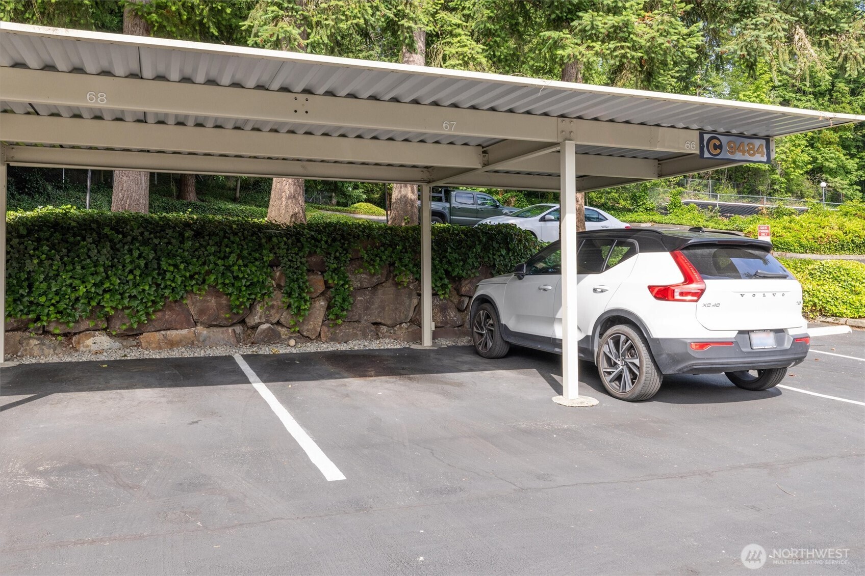 9484 Redmond-woodinville Road NE Redmond WA 98052