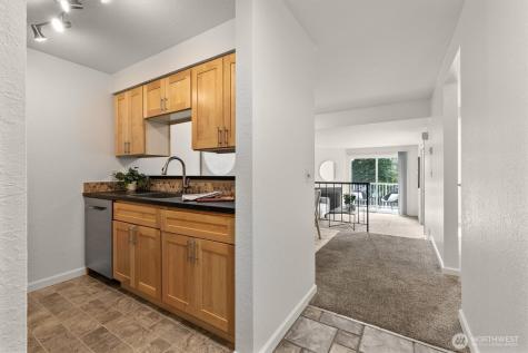9484 Redmond-woodinville Road NE Redmond WA 98052