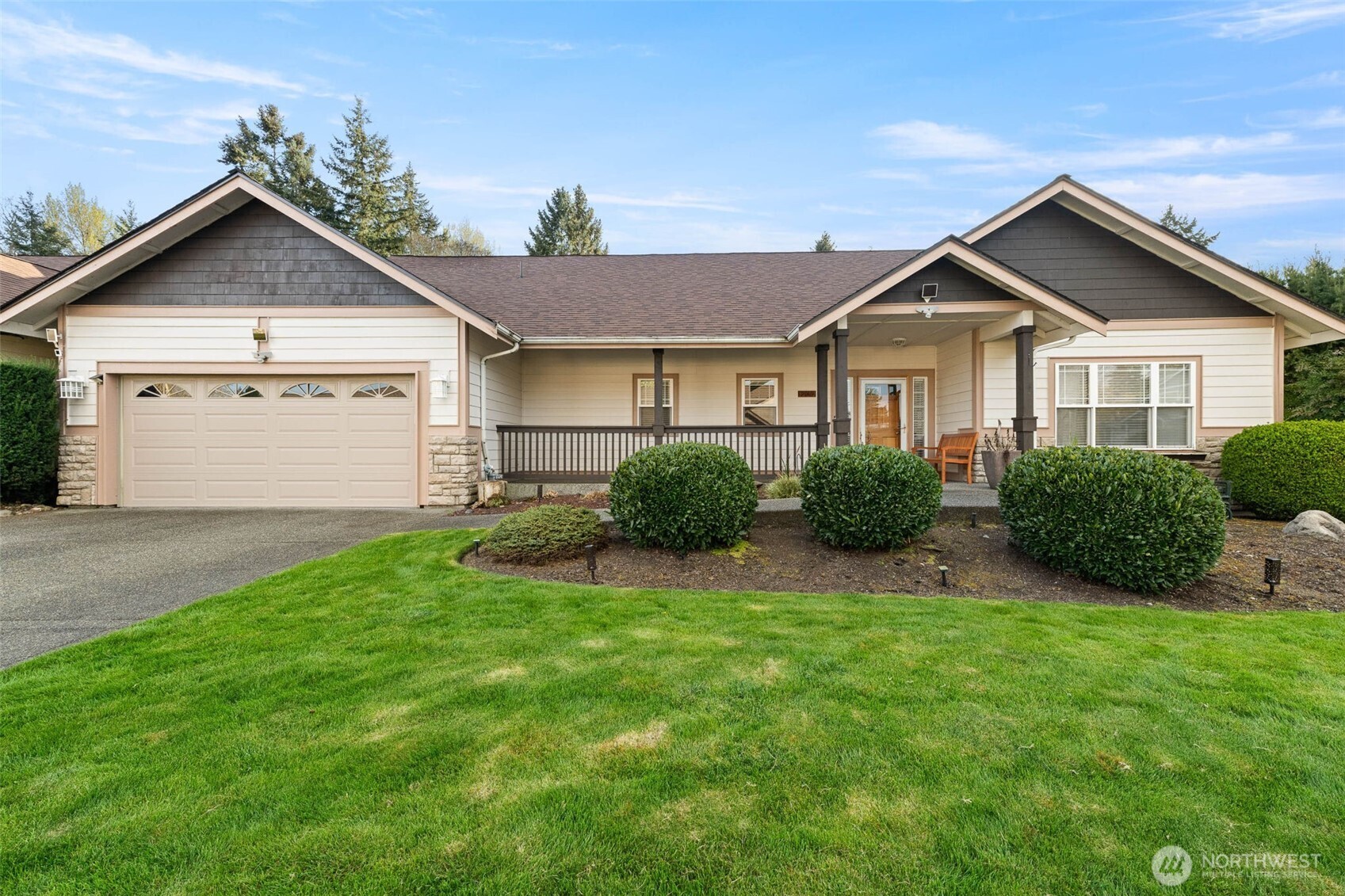 9069 Eagle Point Loop Road SE Lakewood WA 98498