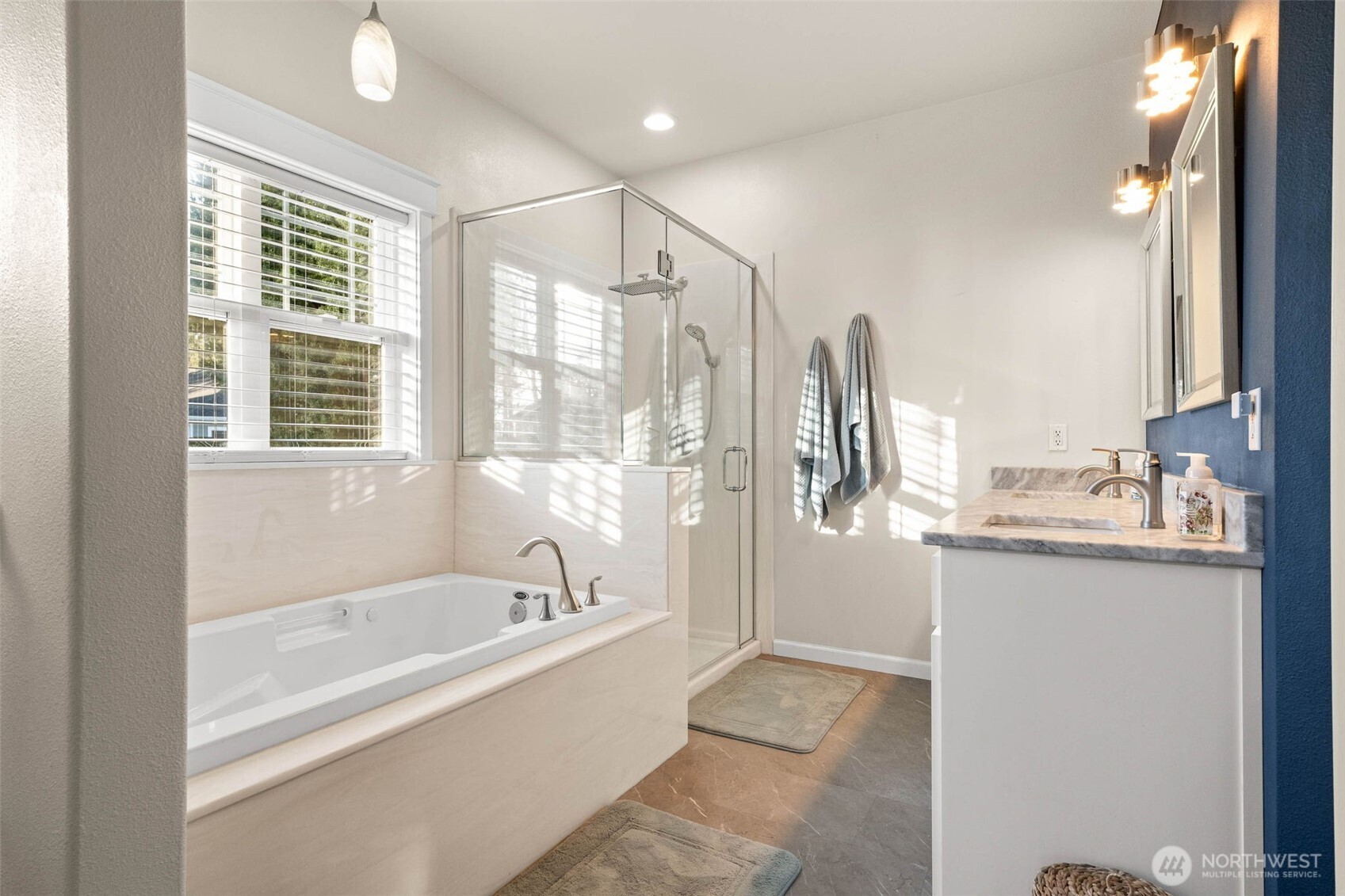 9069 Eagle Point Loop Road SE Lakewood WA 98498
