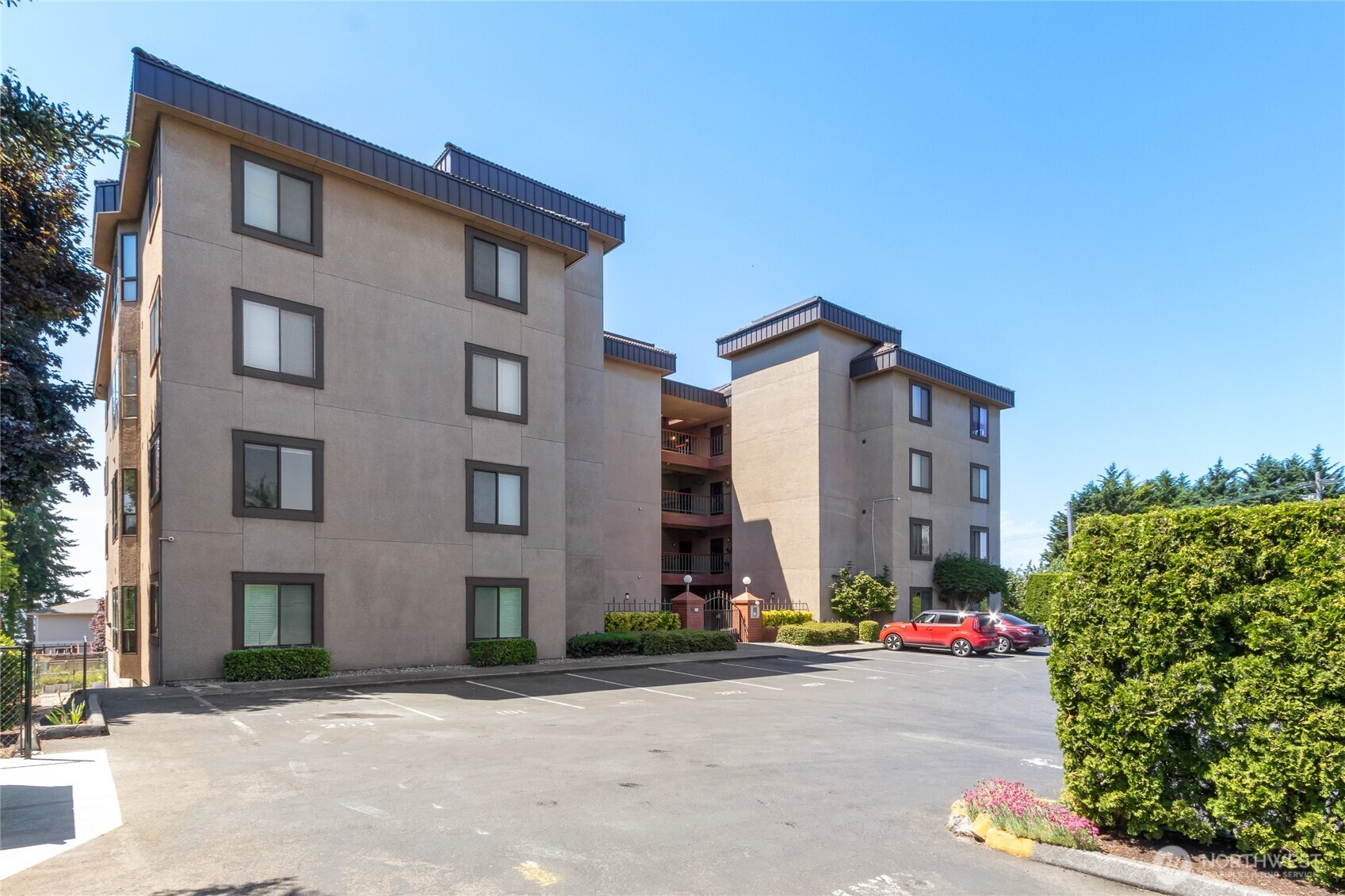 1902 Bridgeport Way W University Place WA 98466