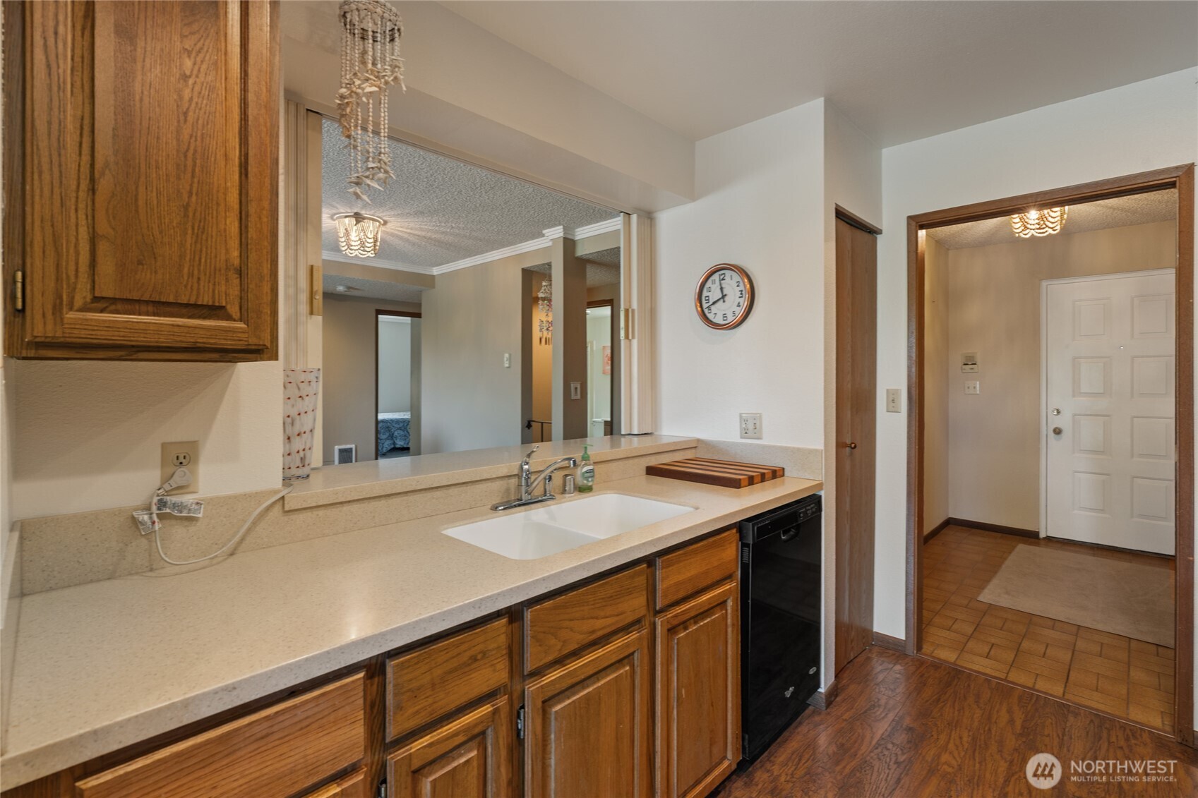 1902 Bridgeport Way W University Place WA 98466