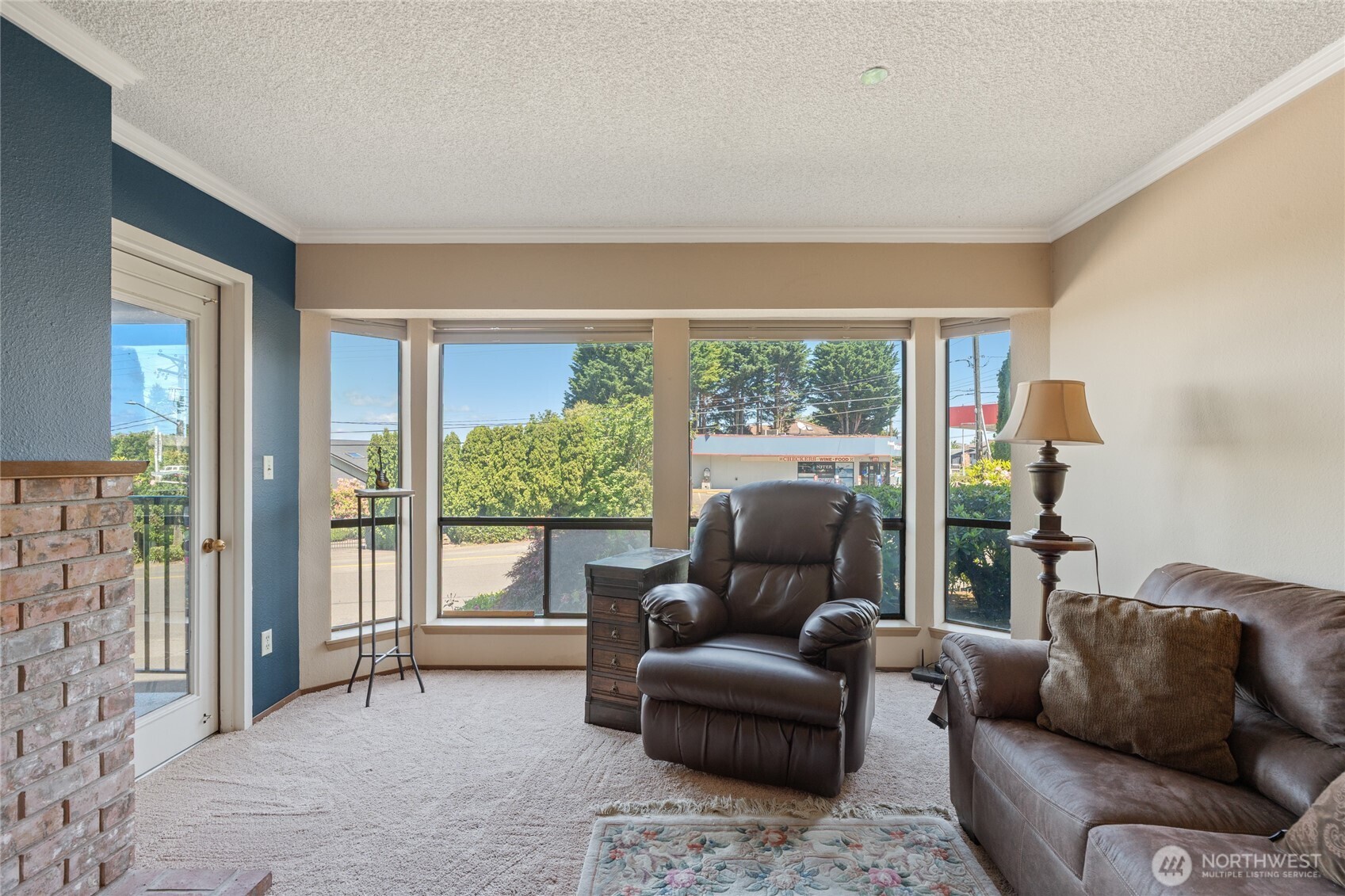 1902 Bridgeport Way W University Place WA 98466