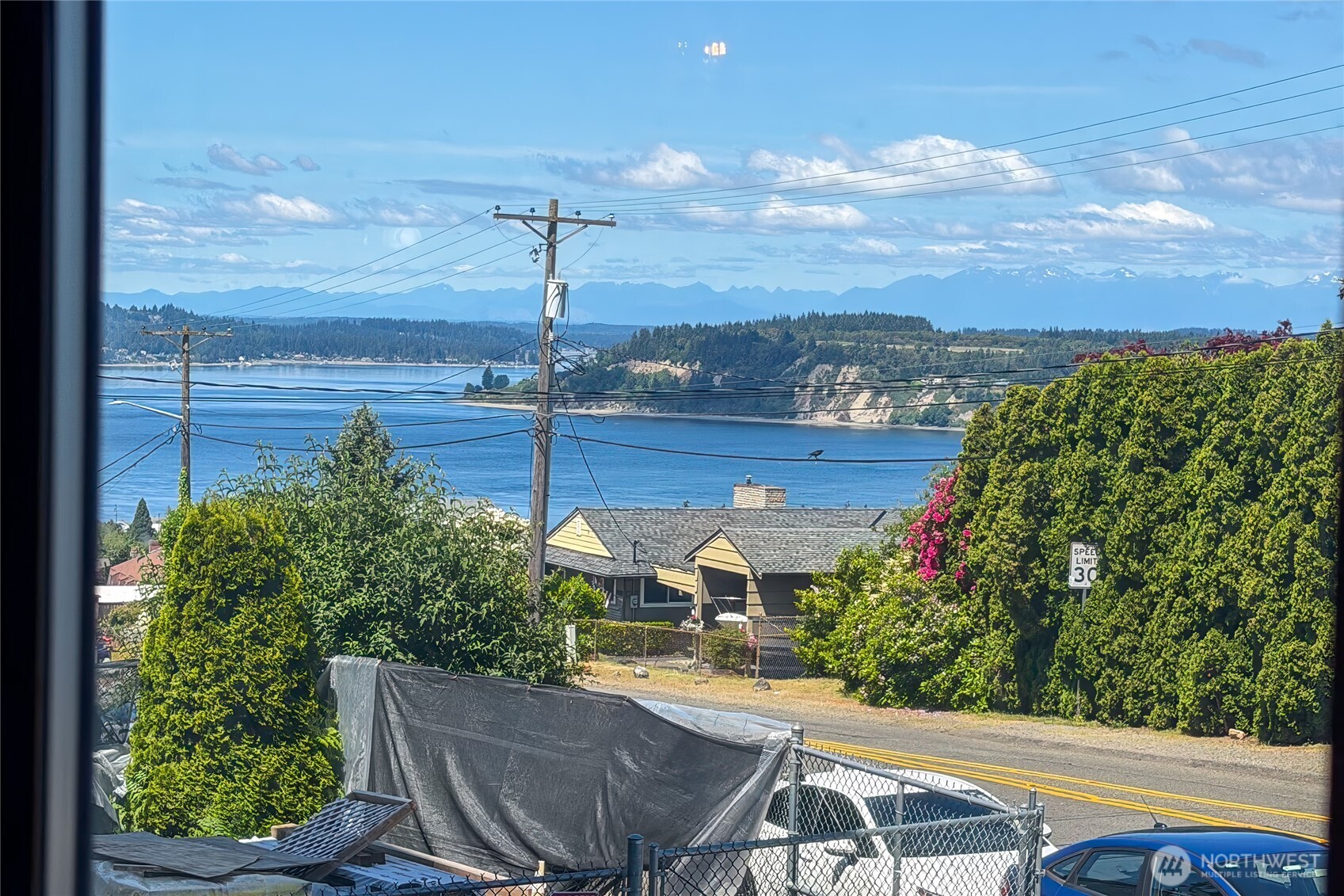 1902 Bridgeport Way W University Place WA 98466