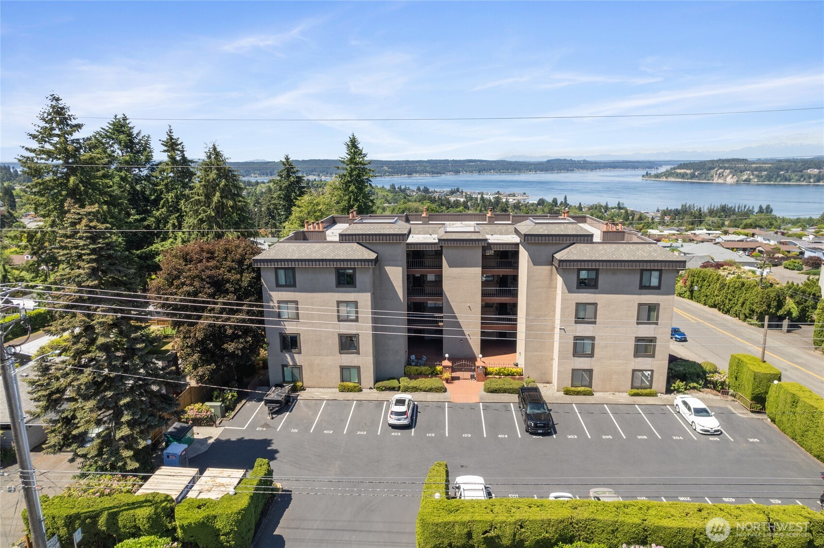 1902 Bridgeport Way W University Place WA 98466