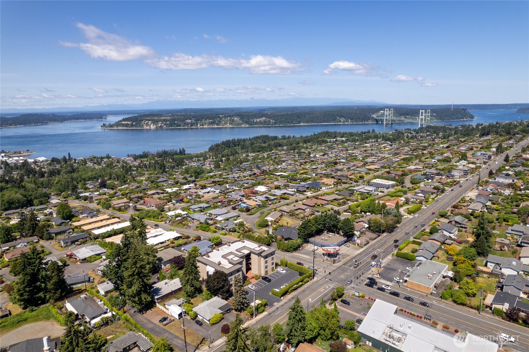 1902 Bridgeport Way W University Place WA 98466