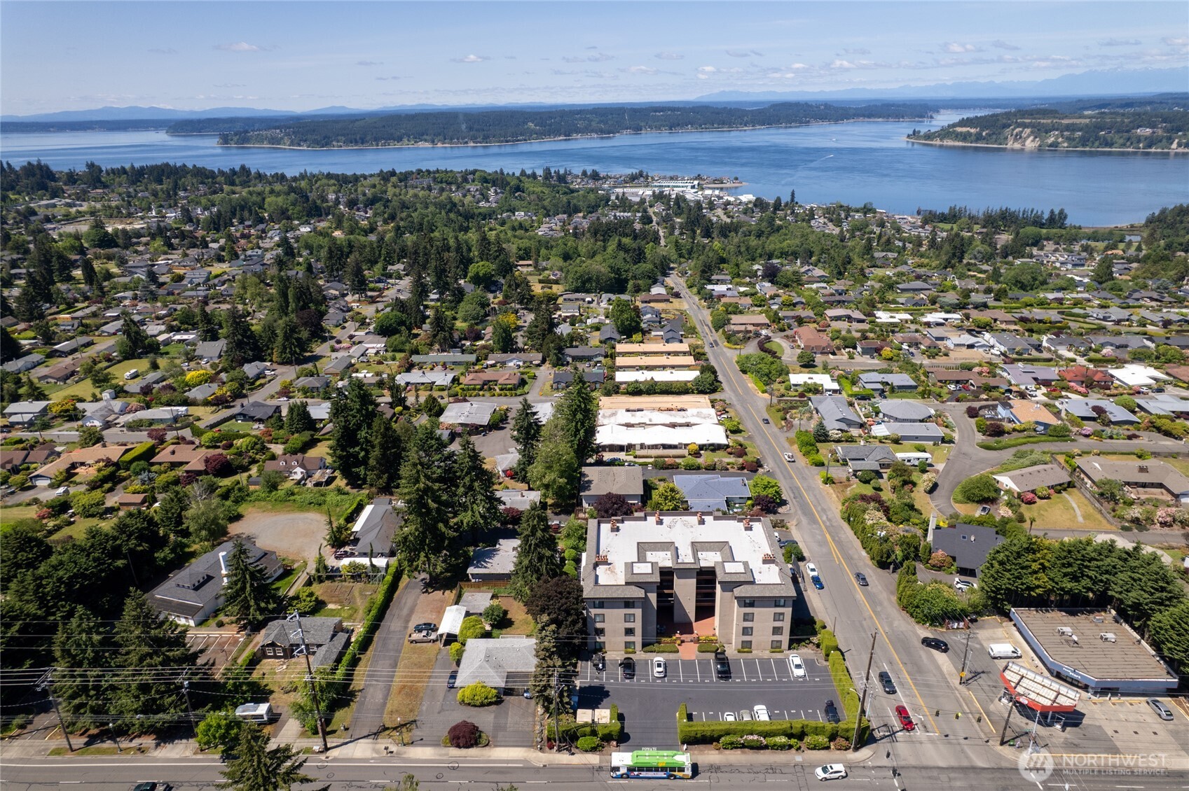 1902 Bridgeport Way W University Place WA 98466