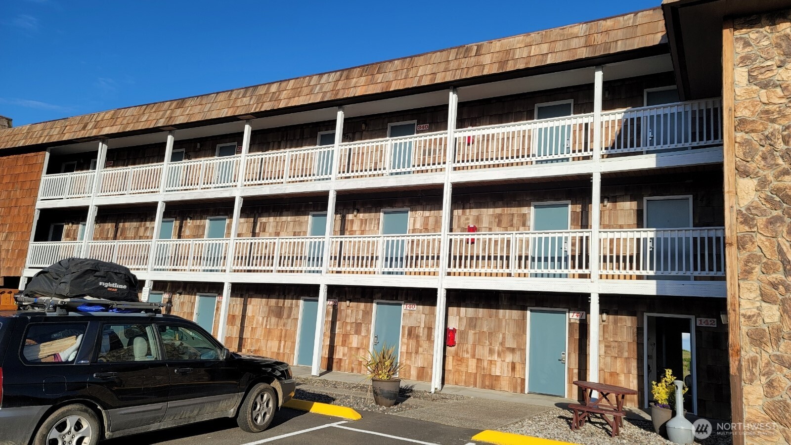 304 14th Street NW Long Beach WA 98631