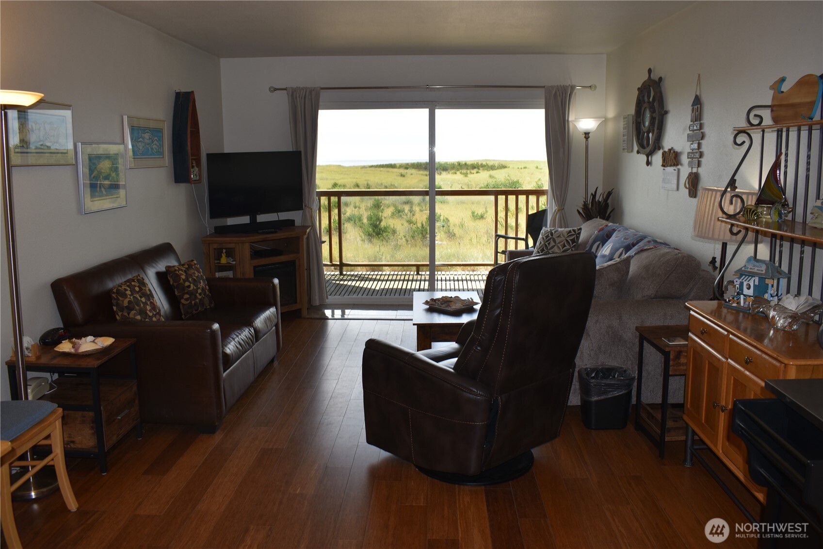 304 14th Street NW Long Beach WA 98631