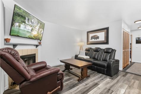 18200 73rd Avenue NE Kenmore WA 98028