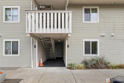 18200 73rd Avenue NE Kenmore WA 98028