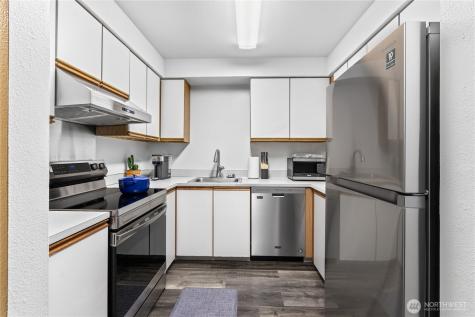 18200 73rd Avenue NE Kenmore WA 98028