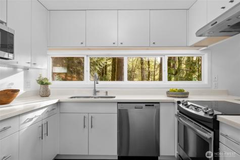 4241 155th Place SE Bellevue WA 98006