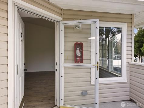 9210 Market Place Lake Stevens WA 98258