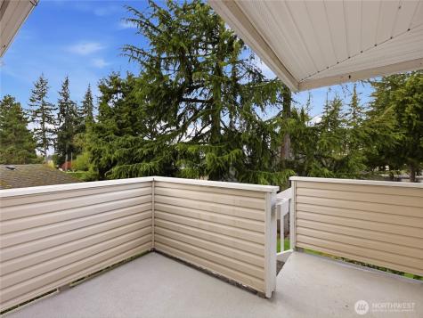 9210 Market Place Lake Stevens WA 98258