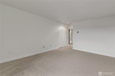 2253 Gilman Drive W Seattle WA 98119