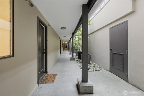2253 Gilman Drive W Seattle WA 98119