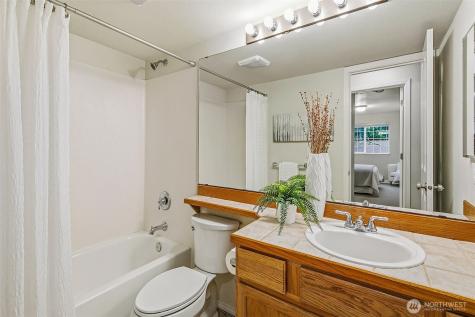 1009 112th Street SE Everett WA 98208
