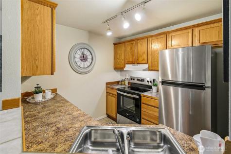 1009 112th Street SE Everett WA 98208