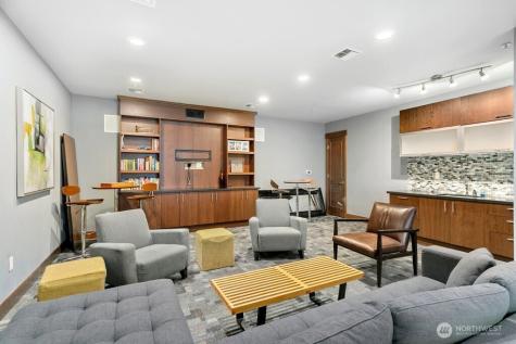 4547 8th Avenue NE Seattle WA 98105
