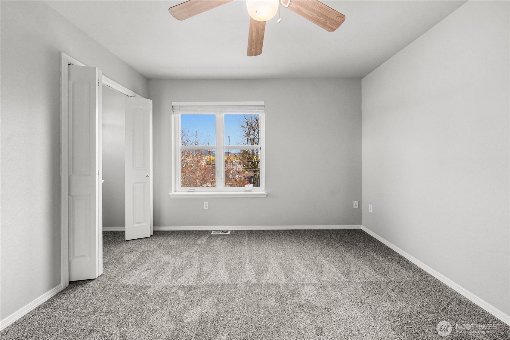 816 Cherry Avenue Sumner WA 98390