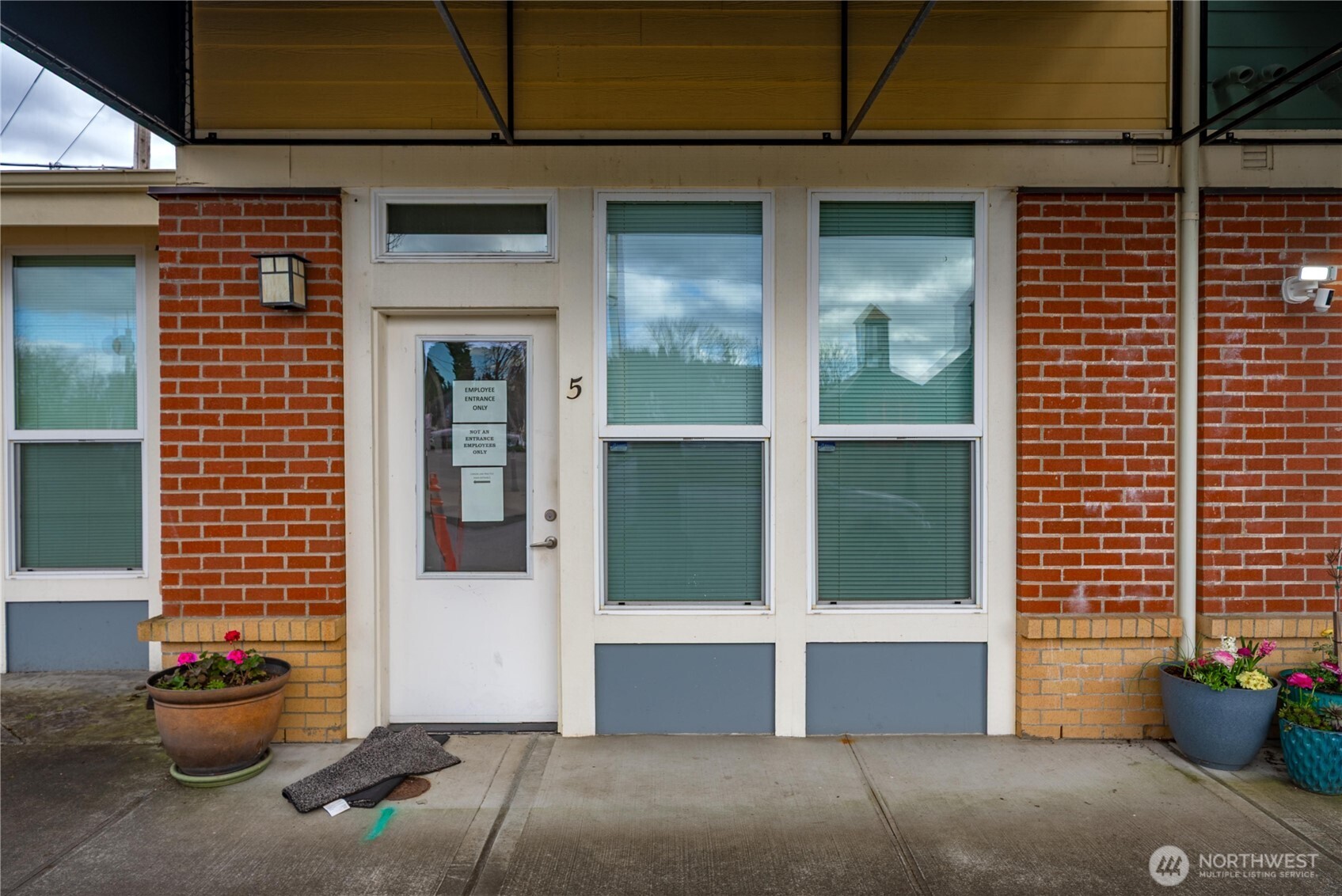 816 Cherry Avenue Sumner WA 98390