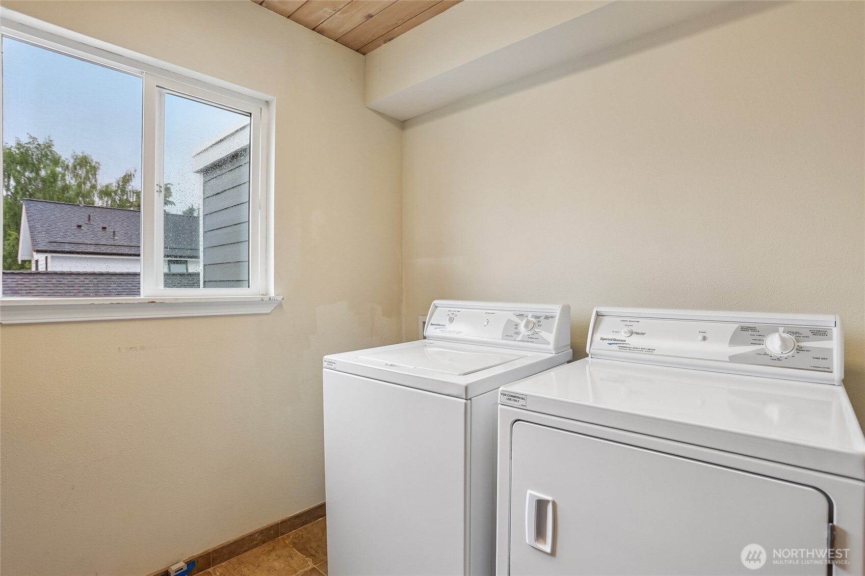 5249 40th Avenue NE Seattle WA 98105