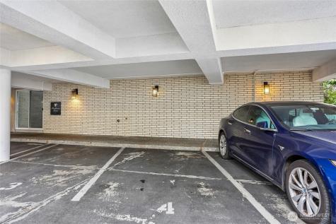5249 40th Avenue NE Seattle WA 98105