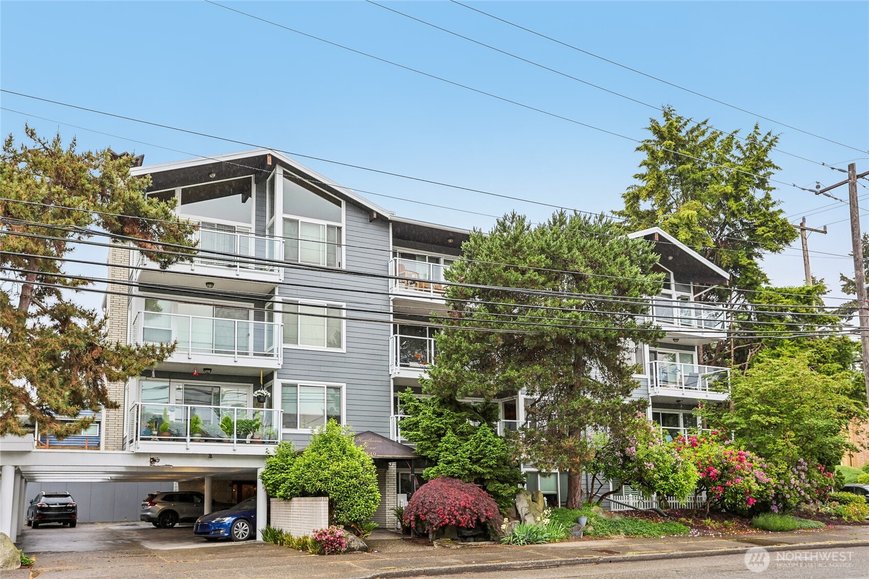 5249 40th Avenue NE Seattle WA 98105